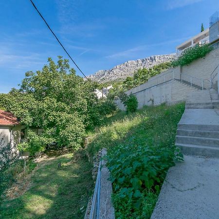 Apartments Bluesun Omis Exterior photo